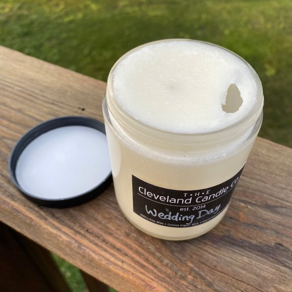 The Cleveland Candle Co Wedding Day 100% Soy Wax HTF Jar 14.5 oz - Picture 8 of 9